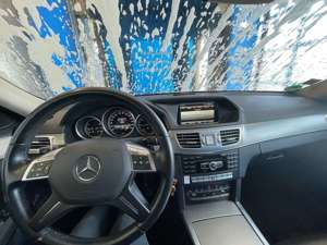 Mercedes-Benz E 220 T CDI 7G-TRONIC Elegance Bild 5