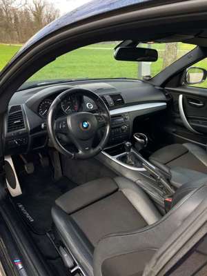 BMW 118 118d Coupe mit M Sportpaket Bild 3