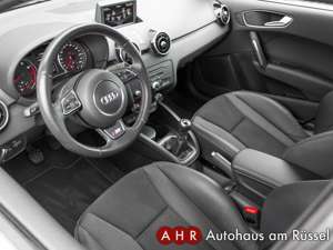 Audi A1 Sportback S line Sportpaket *Xenon*Bluetooth* Bild 2