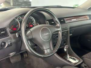 Audi A6 Avant 2.5 TDI quattro Tiptronic Anhängerkupp. Bild 3