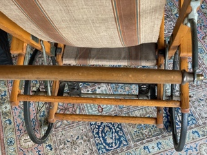 Antiker Rollstuhl  Krankenstuhl  Deckchair ca 1900 Bild 3