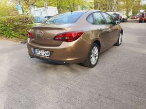 Opel Astra 1.4 Turbo (ecoFLEX) Start/Stop Edition Bild 2