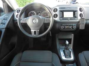Volkswagen Tiguan 2.0 TDI DSG 4Motion Navi Panorama AHK 18" Bild 4