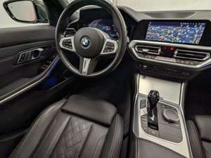 BMW 320 d xDrive Luxury Line ACC HUD DA+ HK Bild 4
