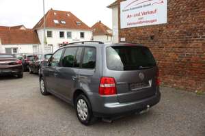 Volkswagen Touran 1.6 Trendline  Benzin/Erdgas | TüV neu Bild 3
