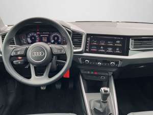 Audi A1 30 TFSI advanced APP/SHZ/PDC/SPORTS Bild 4