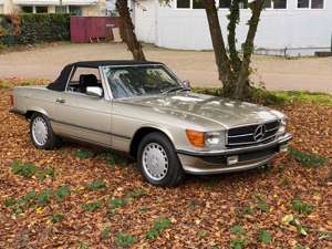 Mercedes-Benz SL 560 generalüberholter, wunderschöner 560 SL