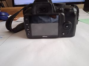 Verkaufe Body Nikon D 3000, gebraucht, aber sehr guter Zustand Bild 1