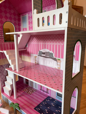 Puppenhaus mit möbel  Bild 2