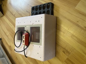 Inkubator NEU & Unbenutzt mit Eiablage Bild 4