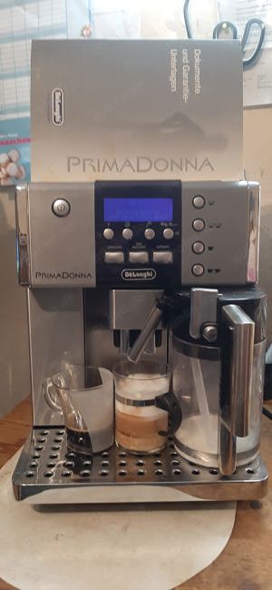 Kaffeevolautomat DeLonghi PrimaDonna  Bild 3