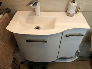 Waschbecken mit Pelipal Unterschrank Bild 1