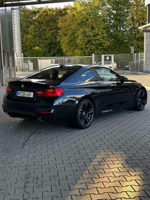 BMW M4 Coupe DKG Bild 2