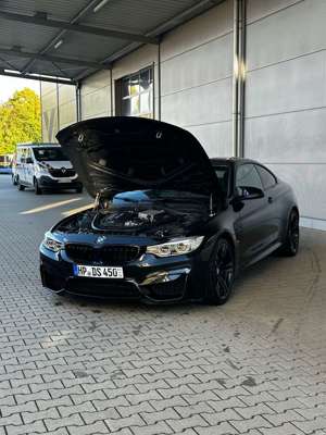 BMW M4 Coupe DKG Bild 1