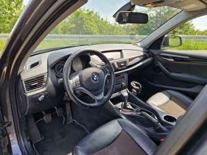 BMW X1 xDrive 18d xLine 8-fach bereift Bild 5