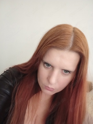 Domina mollig sucht online Sklaven zum Webcam live Chat,Chat, Videos , Fotos  Bild 5