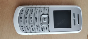 Handy Samsung E1080