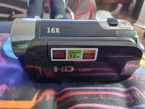 Digital Video Camera-Nur 1x ausprobiert!32GB SD Karte-Nur Abholung!  Bild 2