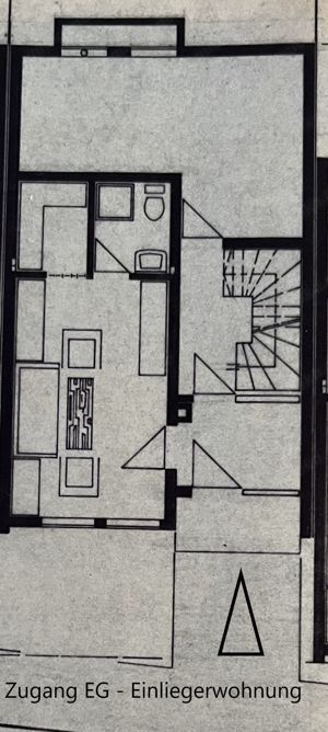 Einfamilienhaus mit Einliegerwohnung + 1 sep. Tiefgaragenstellplatz Bild 2