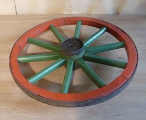 Altes Wagenrad, Durchmesser: ca. 49,5 cm, Speichenrad, Holzrad, Holzreifen, Rad, Retro, Vintage