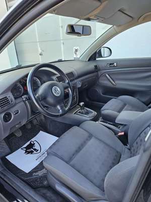 Volkswagen Passat Variant 2.0 TDI / NEUE TÜV UND SERVICE / SITZH. / TEMP. Bild 5