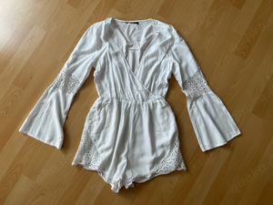 Jumpsuit Größe XS weiß mit Spitze langarm