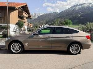 BMW 320 320 d Luxury Line Bild 3