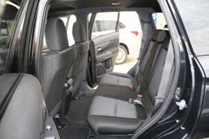 Mitsubishi Outlander Edition+ Black 2.0 CVT 7 Sitzer Bild 4