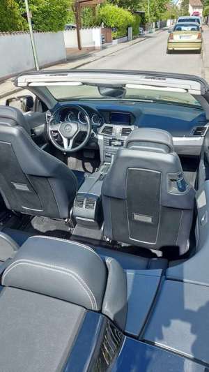 Mercedes-Benz E 250 E 250 CGI Cabrio BlueEFFICIENCY Automatik Elegance Bild 3