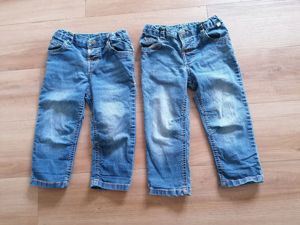 2 Kinder-Jeans von Liegelind