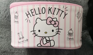 Hello Kitty Kosmetiktasche Bild 1