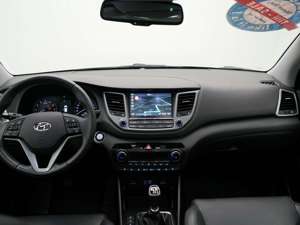 Hyundai TUCSON T-GDi Premium 4WD NAVI PANO LEDER KAM Bild 4