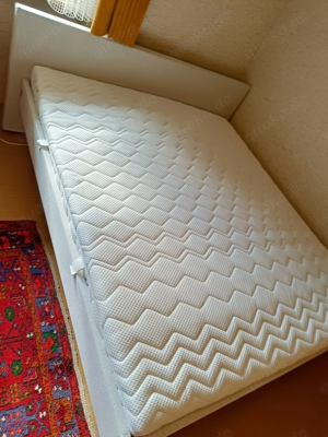 Bett Doppelbett inklusive hochwertiger Matratze und Lattenrost 1,60x1,90m
