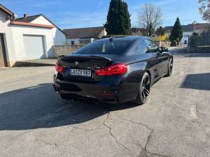 BMW M4 DKG/deutsches Fzg./kein Import/Head-Up/Carbon Bild 2
