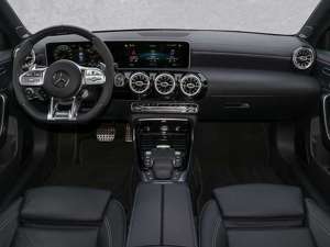 Mercedes-Benz A 45 AMG AMG A 45 S 4Matic+ AMG Speedshift DCT 8G Bild 4
