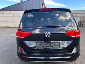 Volkswagen Touran 7-Sitzer Xenon Leder Navi Top Zustand Euro6 Bild 4