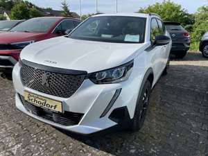 Peugeot 2008 Allure Pack EAT8, HDi130, Kamera, Sitzheizung,