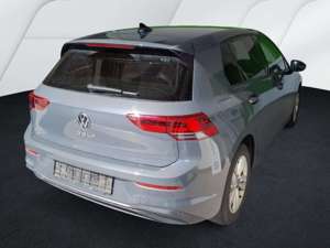 Volkswagen Golf VIII 1.5TSI Life ACC Navi Keyless Spurh LED Bild 4