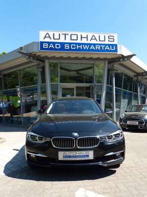 BMW 318 i Aut. Touring Luxury,Pan-dach,Leder,Navi,HUD Bild 3