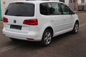 Volkswagen Touran Comfortline BMT Navi+Klima Bild 4