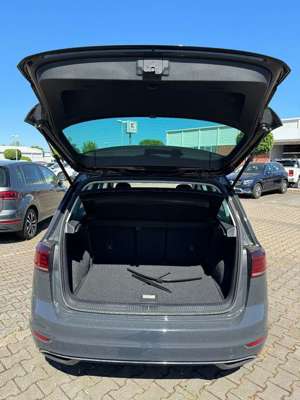 Volkswagen Golf Sportsvan IQ.Drive 2.0 TDI  OSRAM-LED Bild 5
