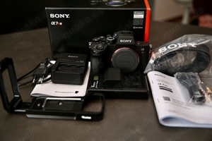 Sony Alpha 7R IV + 5054 Auslösungen + Sehr Gut + SmallRig