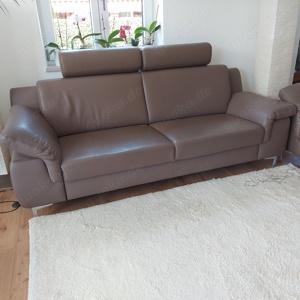 2 Ledersofas zu verkaufen