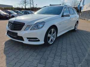 Mercedes-Benz E 300 CDI AVANTGARDE AMG LEDER PANORAMA NAVI