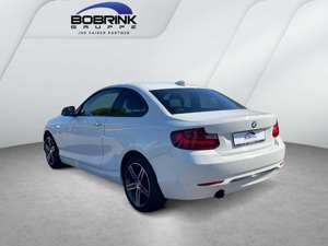 BMW 220 i Coupe Sportsitze Shz Klima Xenon PDC Fernlichtas Bild 4
