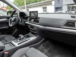 Audi Q5 40 TDI quattro basis NAVI STANDHZ LED PANO Bild 2
