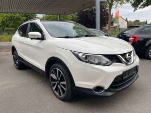 Nissan Qashqai Tekna 4x4 **LEDER**NAVI**DAB**BT**...