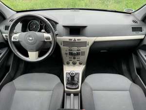 Opel Astra 1.9 CDTI Caravan DPF Sport Bild 4