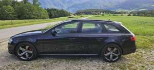 Audi A4 A4 Avant Avant 2.0 TFSI quattro S tronic line Spor Bild 4