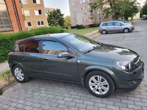 Opel Astra 1.6 Automatik Sport Bild 2